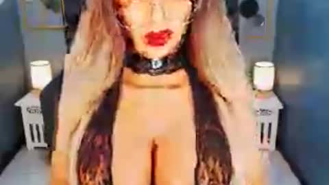 Loraine Cruz online show from June 18, 8:36 am