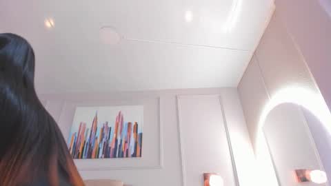   online show from November 18, 10:09 am