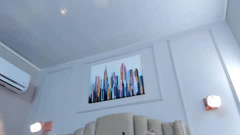   online show from November 21, 10:03 am