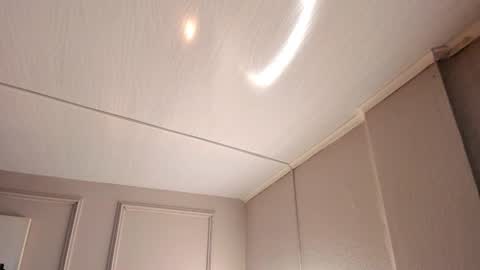   online show from December 3, 10:02 am