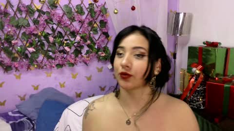 Snapshot of bigboobsrose chatting on December 13, 11:13 am Rose online show from December 13, 11:13 am