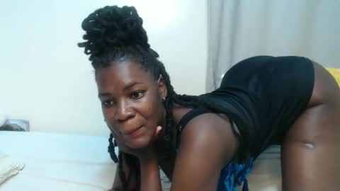 Snapshot of bigboobys123 chatting on November 16, 4:40 am bigboobys123 online show from November 16, 4:40 am