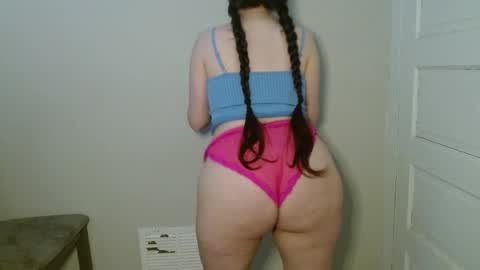 Isabella online show from March 14, 9:31 pm