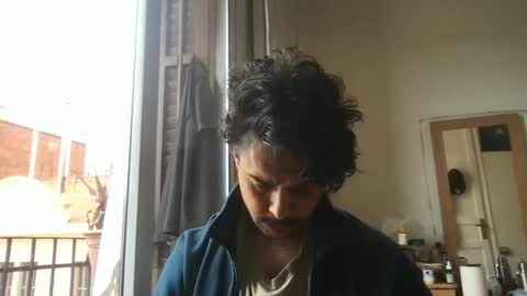 bigbrown_boy online show from May 18, 9:15 am