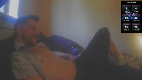 Jon - Im Straight online show from May 26, 5:31 pm