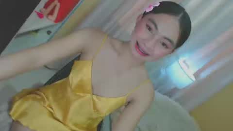 Snapshot of bigcock_yeng chatting on December 2, 3:15 am Yeng online show from December 2, 3:15 am