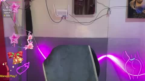 Snapshot of bigcockamanda23 chatting on December 13, 1:33 pm queen amanda online show from December 13, 1:33 pm