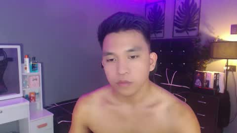 Simon online show from December 7, 11:18 am