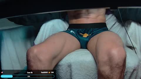 Snapshot of bigcocksmallmouth chatting on November 7, 5:40 am Cock and Cheese online show from November 7, 5:40 am