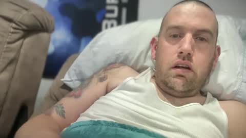 bigcocksuckingslut online show from February 1, 1:34 am