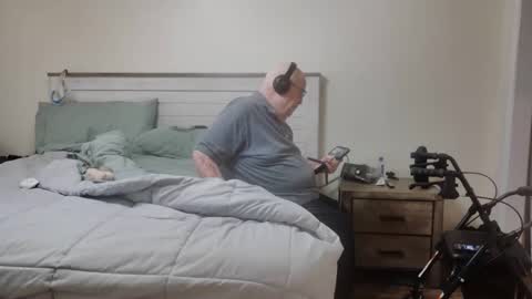 Craig online show from December 15, 4:00 pm