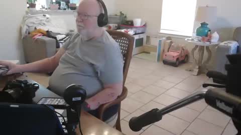 Craig online show from February 22, 6:39 pm