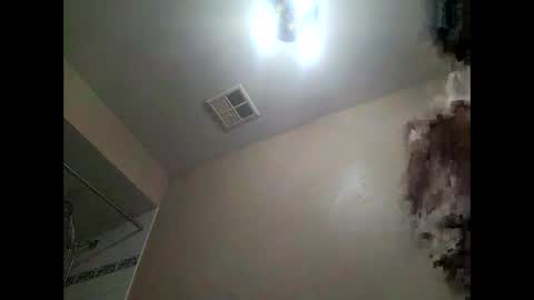 Snapshot of bigcumcanada chatting on November 6, 10:32 pm bg online show from November 6, 10:32 pm