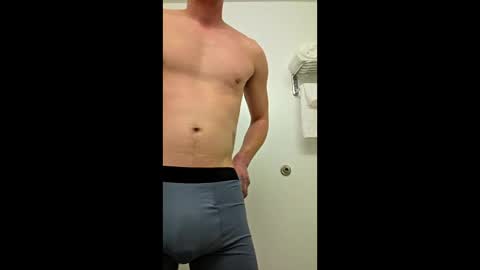 Snapshot of bigdaddyfox16 chatting on March 14, 11:10 pm bigdaddyfox16 online show from March 14, 11:10 pm