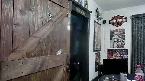 Darryl online show from February 5, 8:11 am