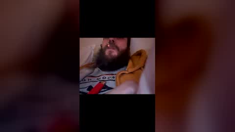 Snapshot of bigdick686268 chatting on December 18, 8:26 pm Pac Man Sex online show from December 18, 8:26 pm