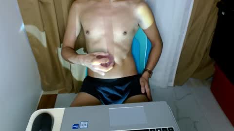 bigdickasian_gay online show from November 6, 3:02 pm