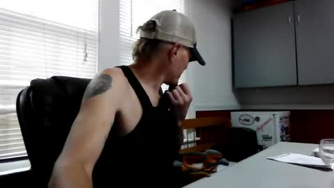 Snapshot of bigdickdaddy7201979564868 chatting on June 27, 10:59 pm bigdickdaddy7201979564868 online show from June 27, 10:59 pm