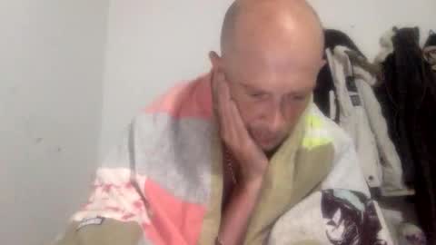 bigdickdangles472924 online show from May 24, 11:32 pm