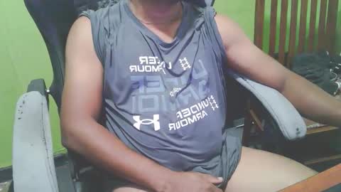 Snapshot of bigdickguyaux chatting on March 5, 4:58 pm bigdickguyaux online show from March 5, 4:58 pm