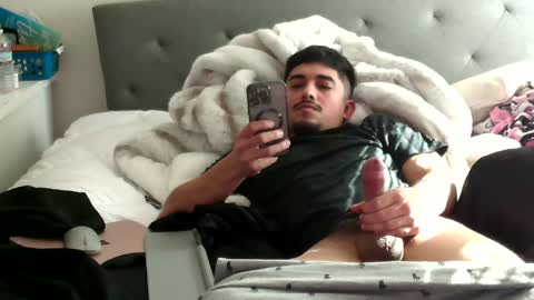 Snapshot of bigdickjoey1995 chatting on January 8, 8:50 pm bigdickjoey1995 online show from January 8, 8:50 pm