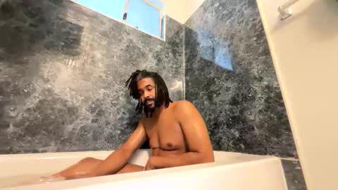 Snapshot of bigdinca chatting on December 17, 6:25 pm bigdinca online show from December 17, 6:25 pm