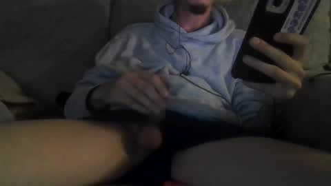 Snapshot of bigdt444420 chatting on November 15, 9:28 am bigdt444420 online show from November 15, 9:28 am