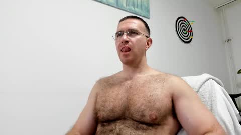 Snapshot of bigdudex chatting on February 11, 4:12 pm bigdudex online show from February 11, 4:12 pm