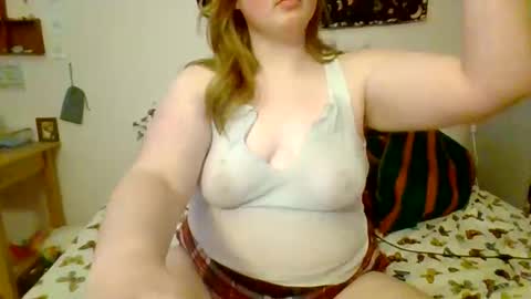 Snapshot of bigfella0503 chatting on April 10, 12:05 am Biggirl7980 online show from April 10, 12:05 am