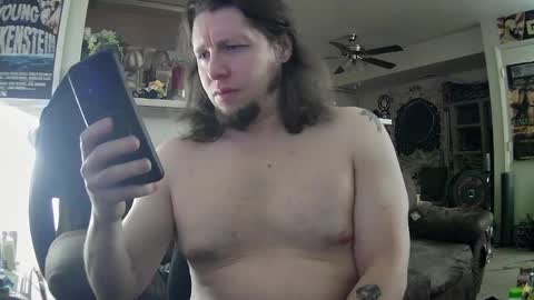 biggerisbetter21 online show from February 17, 12:05 pm