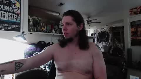 biggerisbetter21 online show from September 22, 7:27 pm