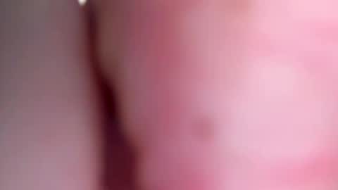 Snapshot of biggloves4bighands chatting on March 12, 12:06 am biggloves4bighands online show from March 12, 12:06 am