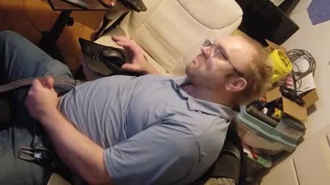 Snapshot of biggydee8989 chatting on March 8, 8:01 pm biggydee8989 online show from March 8, 8:01 pm