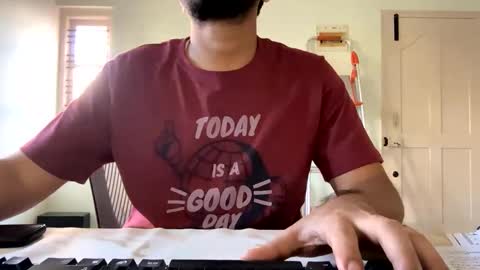 bighandsomesatisfy online show from January 5, 11:04 am