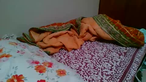 bighandsomesatisfy online show from January 29, 2:40 am