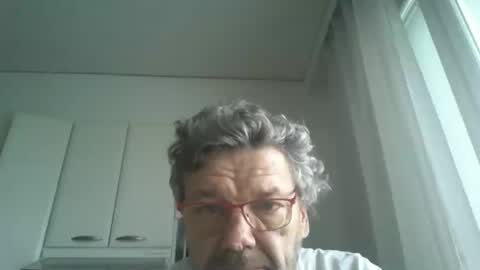 Snapshot of bigheart60 chatting on June 14, 6:48 am bigheart60 online show from June 14, 6:48 am