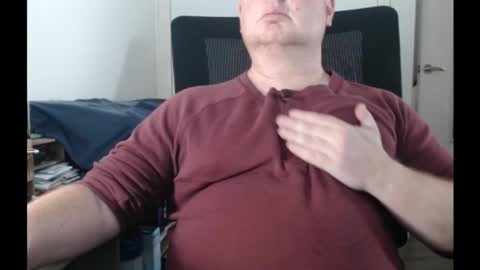 Snapshot of bighorn1981 chatting on November 1, 4:58 am bighorn1981 online show from November 1, 4:58 am