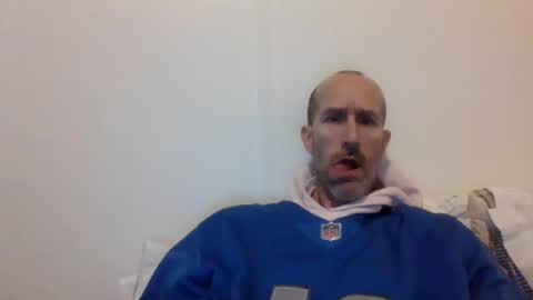 Snapshot of bighugemouthful chatting on December 6, 2:57 am Chaz online show from December 6, 2:57 am