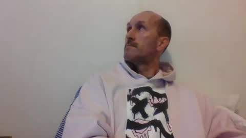 Snapshot of bighugemouthful chatting on January 10, 12:59 am Chaz online show from January 10, 12:59 am