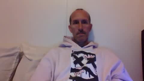 Snapshot of bighugemouthful chatting on September 15, 4:40 pm Chaz online show from September 15, 4:40 pm