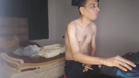 Snapshot of bighunter914318 chatting on March 2, 8:48 pm bighunter914318 online show from March 2, 8:48 pm