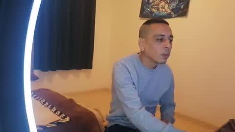 bighunter914318 online show from March 20, 1:32 am