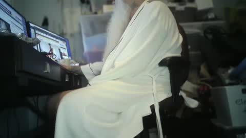 Snapshot of bigjeff01 chatting on March 22, 1:58 pm bigjeff01 online show from March 22, 1:58 pm