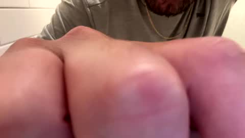 Snapshot of bigjizzzy chatting on October 5, 10:46 am Bigjizzzy online show from October 5, 10:46 am