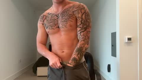 BIGJONNNNN online show from June 17, 11:27 pm