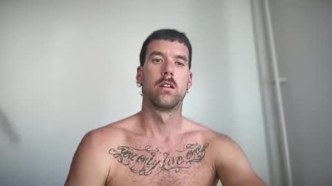 Snapshot of bigmachinejack chatting on October 24, 12:12 pm bigmachinejack online show from October 24, 12:12 pm