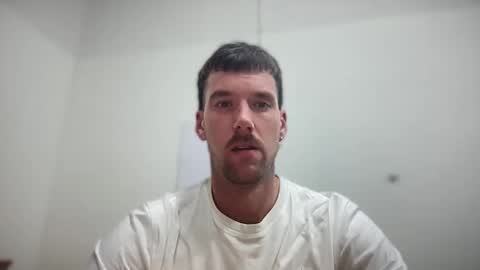 Snapshot of bigmachinejack chatting on November 3, 9:10 am bigmachinejack online show from November 3, 9:10 am