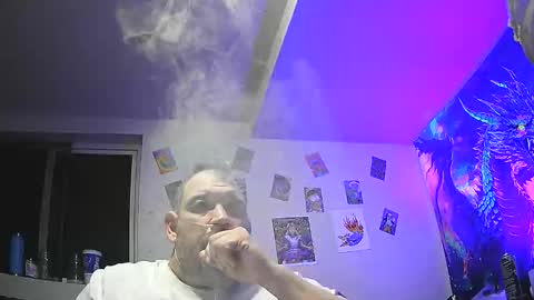 Snapshot of bigman42of0rlife chatting on October 31, 1:17 am bigman42of0rlife online show from October 31, 1:17 am