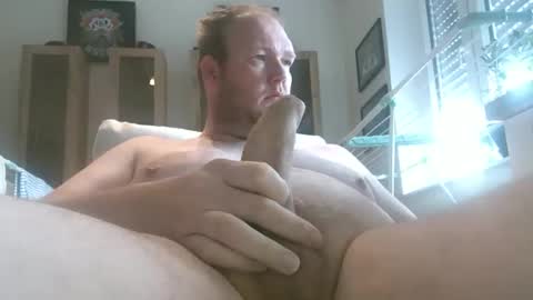 Snapshot of bigmendicks chatting on September 17, 9:11 am bigmendicks online show from September 17, 9:11 am