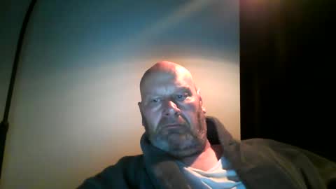bigmike3339 online show from December 6, 6:04 am